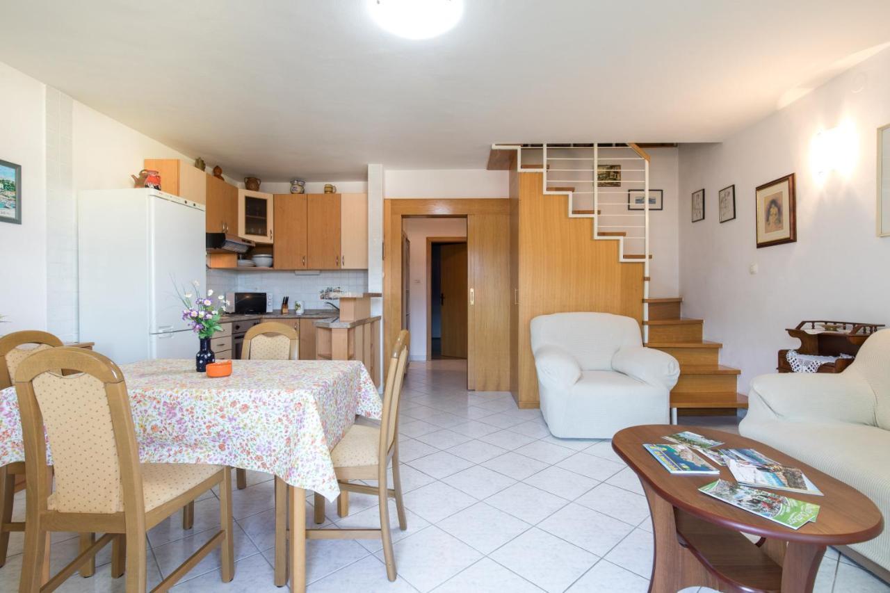Apartment Glorija With Balcony 巴斯卡 外观 照片